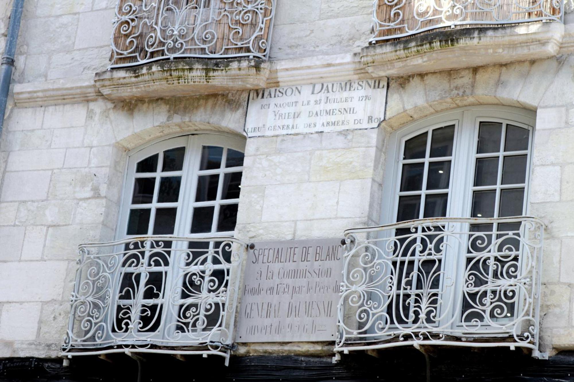 Appartement Le Clarte Périgueux Екстериор снимка